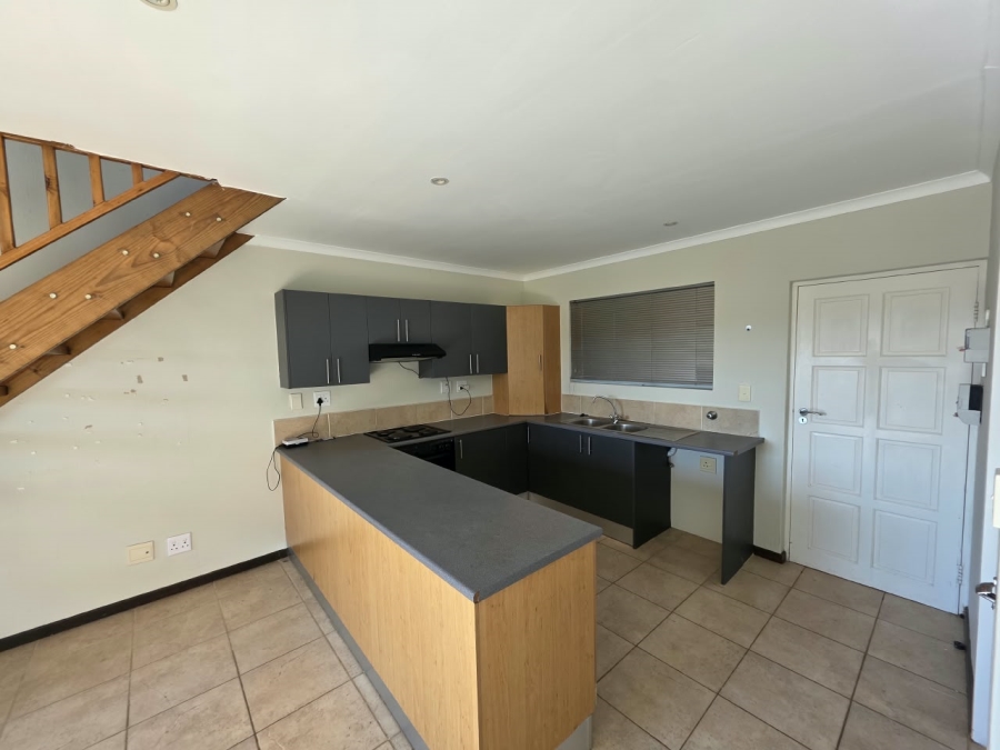 To Let 2 Bedroom Property for Rent in Beacon Bay North Eastern Cape